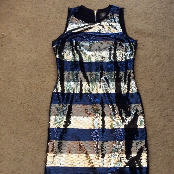 Vince Camuto - Picture 2 of 7